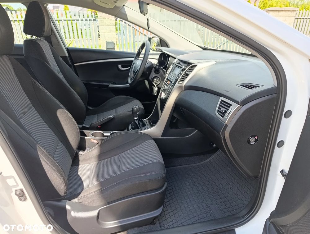 Hyundai i30 1.4 Comfort - 8