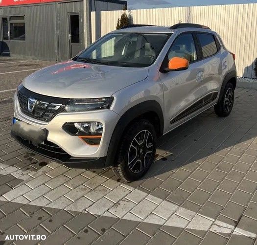 Dacia Spring Essential - 2