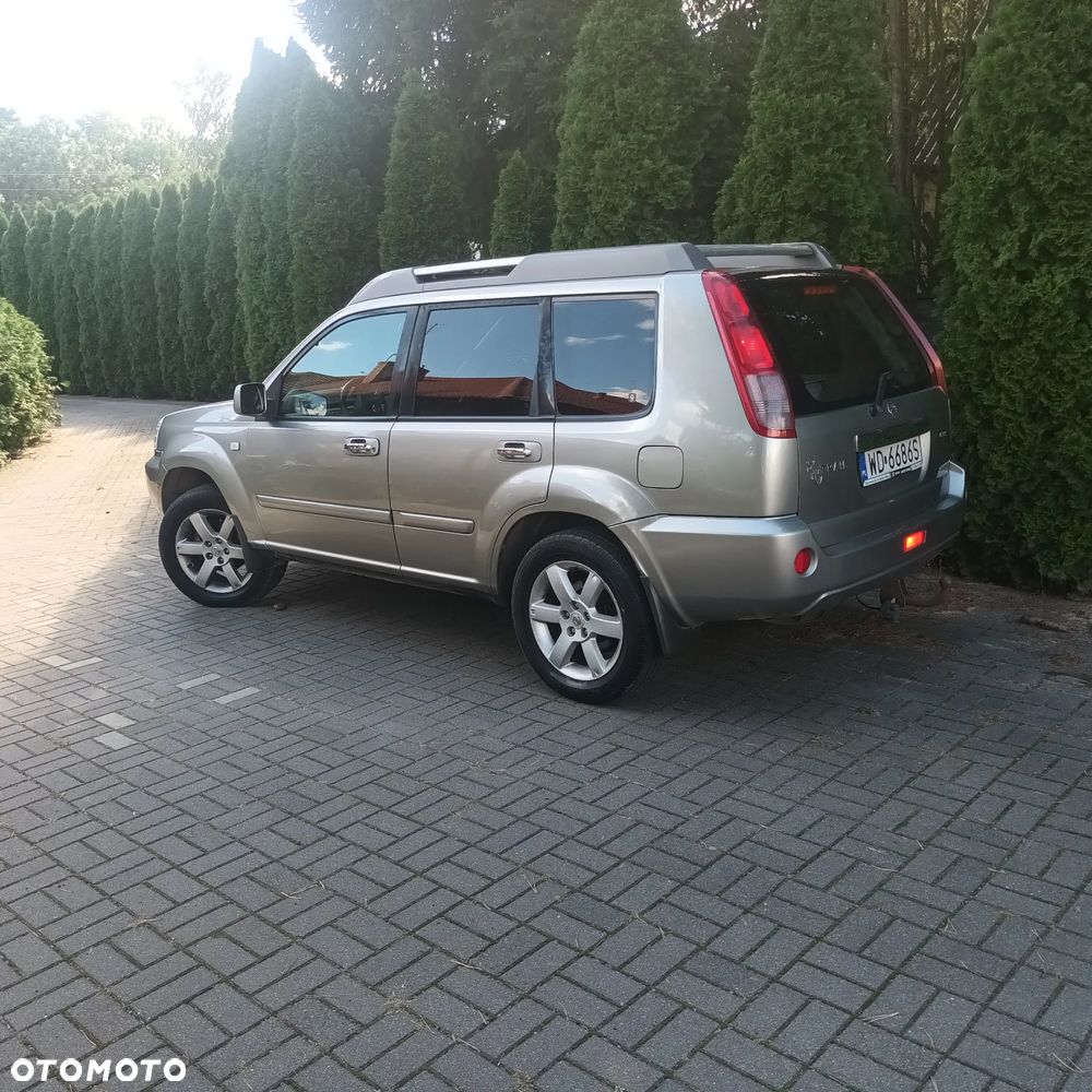 Nissan X-Trail 2.0 Sport - 17