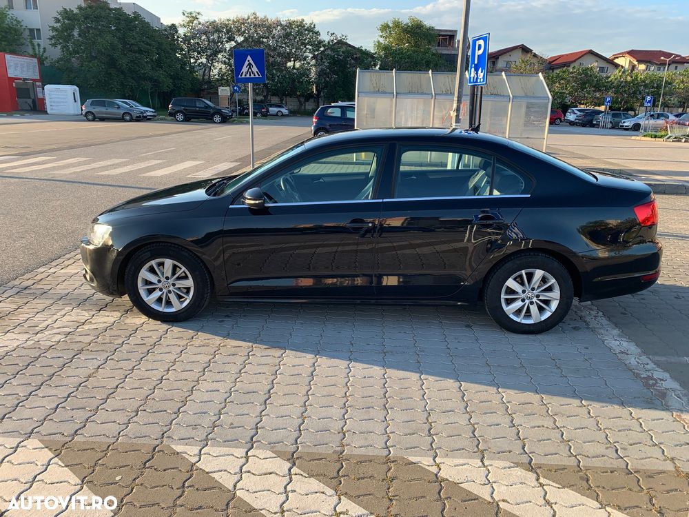 Volkswagen Jetta 1.6 TDI Highline - 7