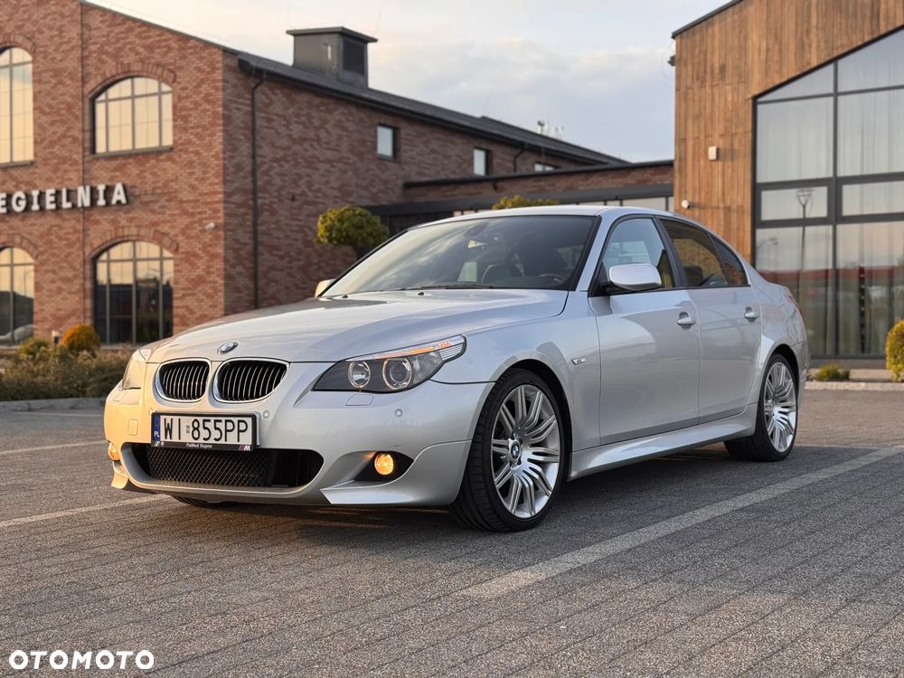 BMW Seria 5 523i Touring - 2