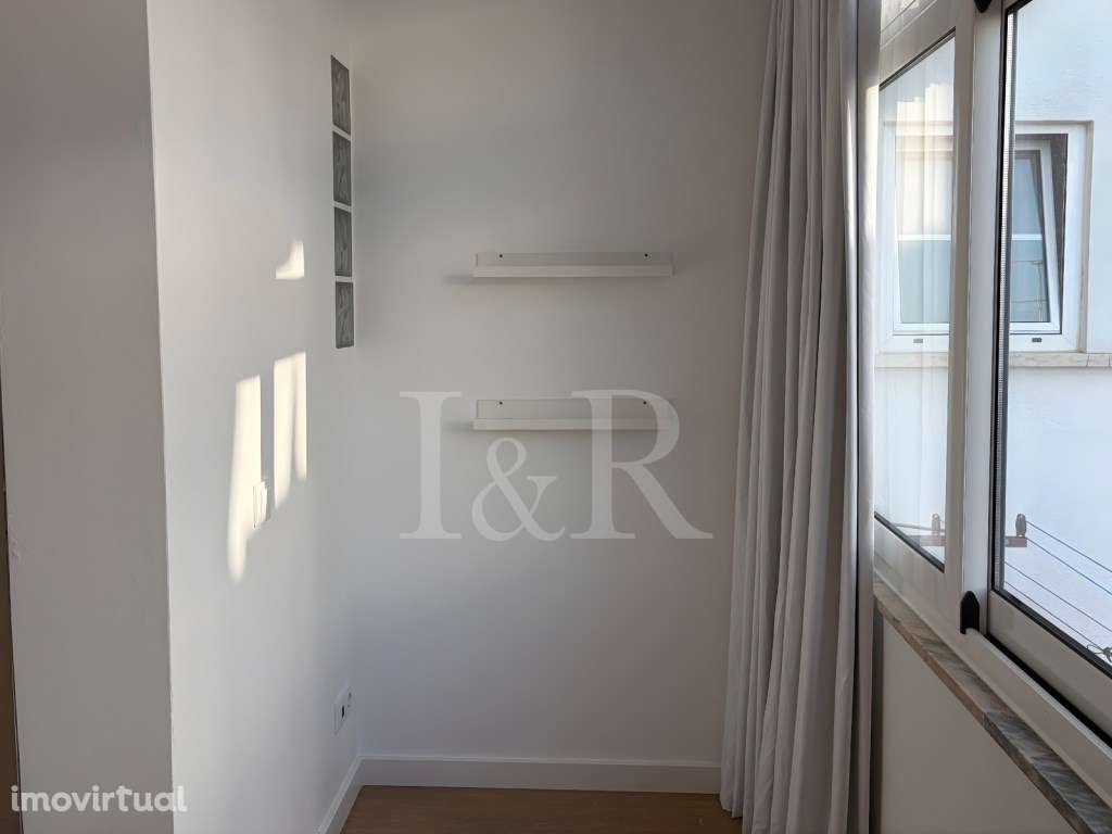 Apartamento T2 com varanda no centro de Cascais - Grande imagem: 5/16