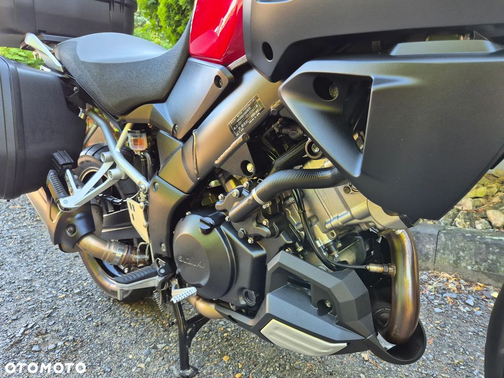 Suzuki DL - 25
