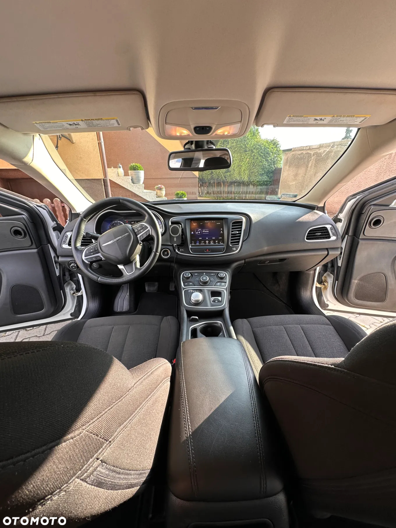 Chrysler 200 - 21