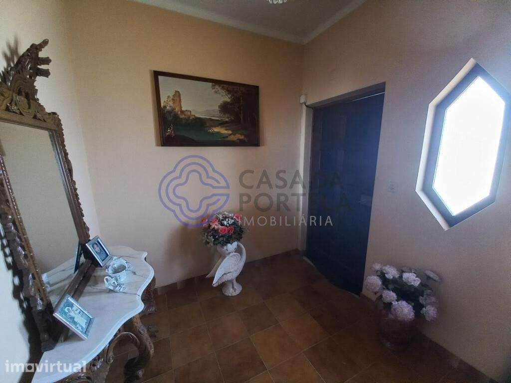 Moradia rés do chão com 4 quartos e anexo perto de Tomar - Grande imagem: 4/37