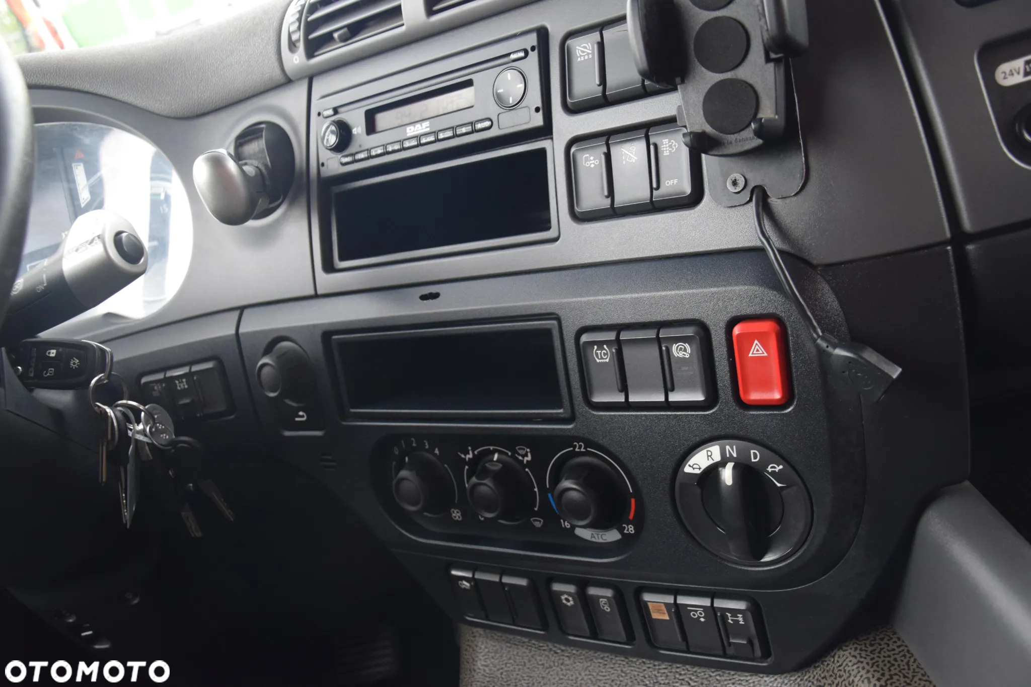 DAF CF440 - 32