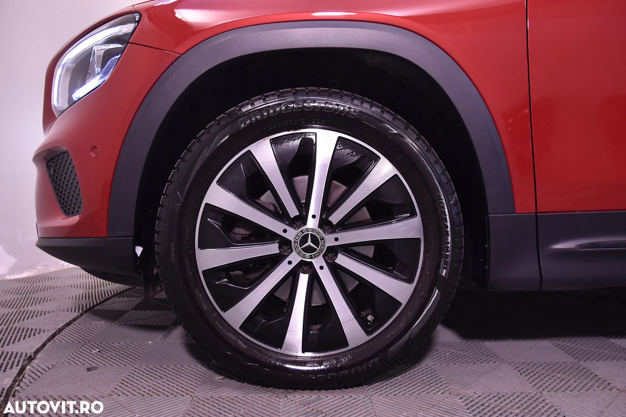 Mercedes-Benz GLB 200 Aut. - 13