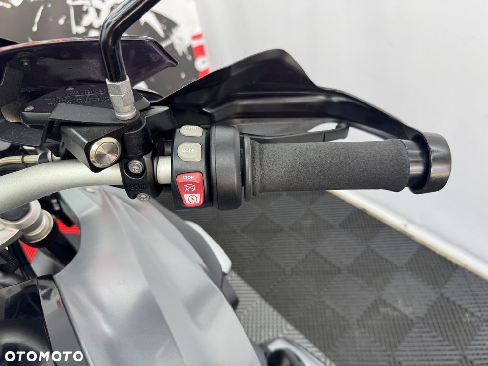 BMW R - 26