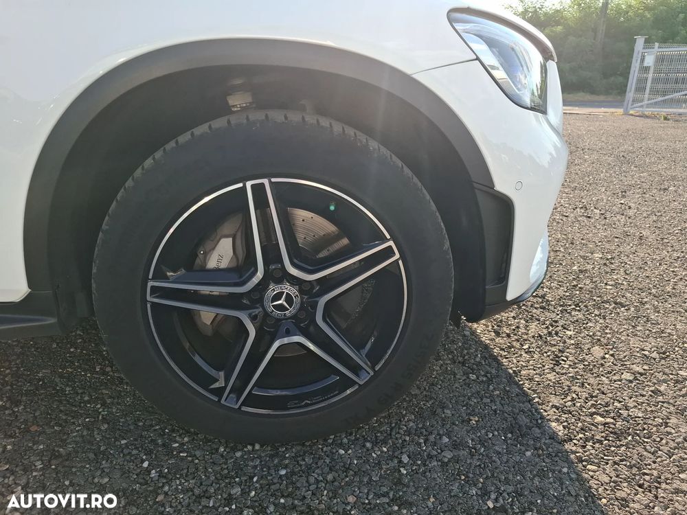 Mercedes-Benz GLC - 16