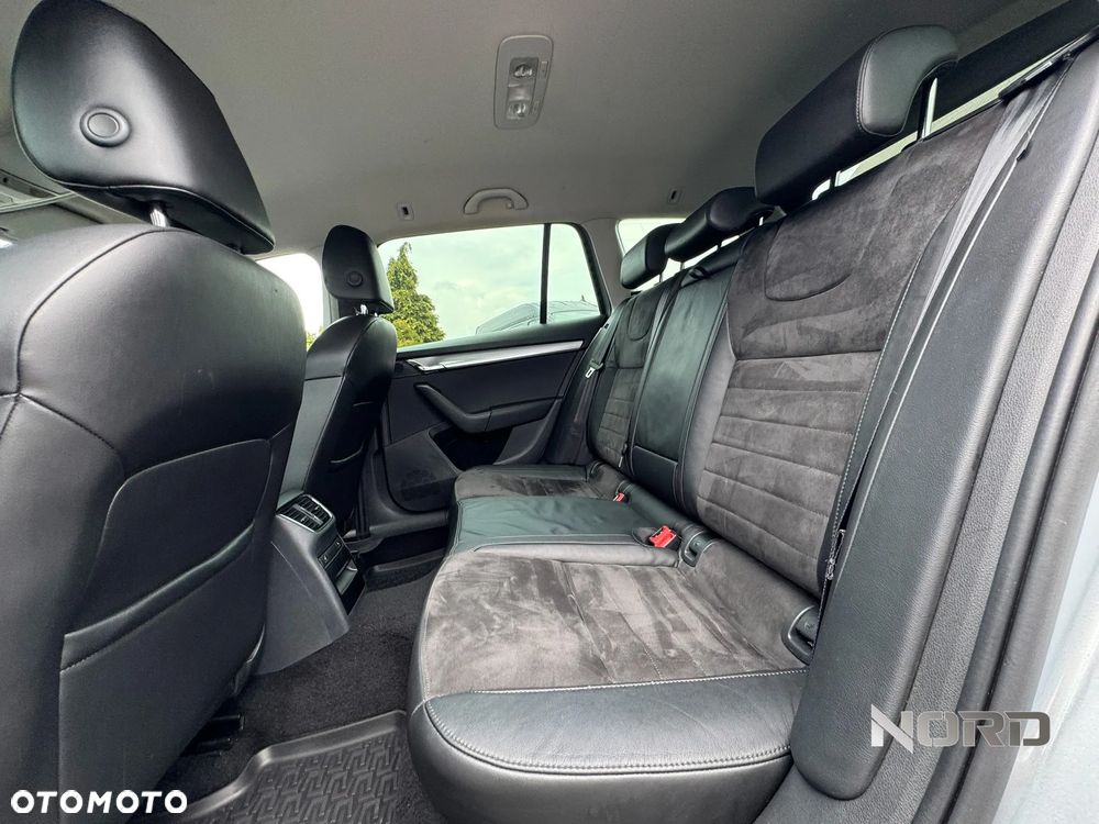 Skoda Octavia 2.0 TDI Green tec 4x4 Elegance - 19