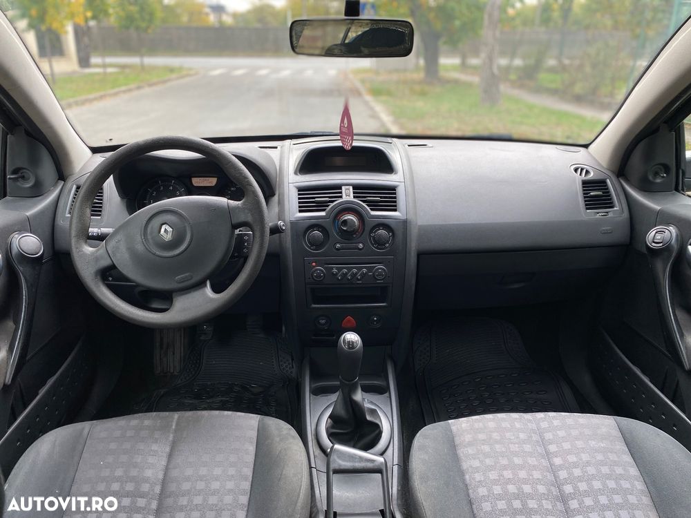 Renault Megane II 1.6 Authentique - 6