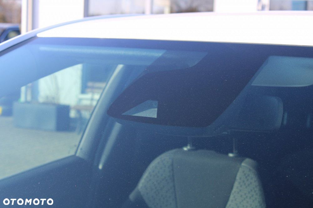 Opel Crossland X - 13