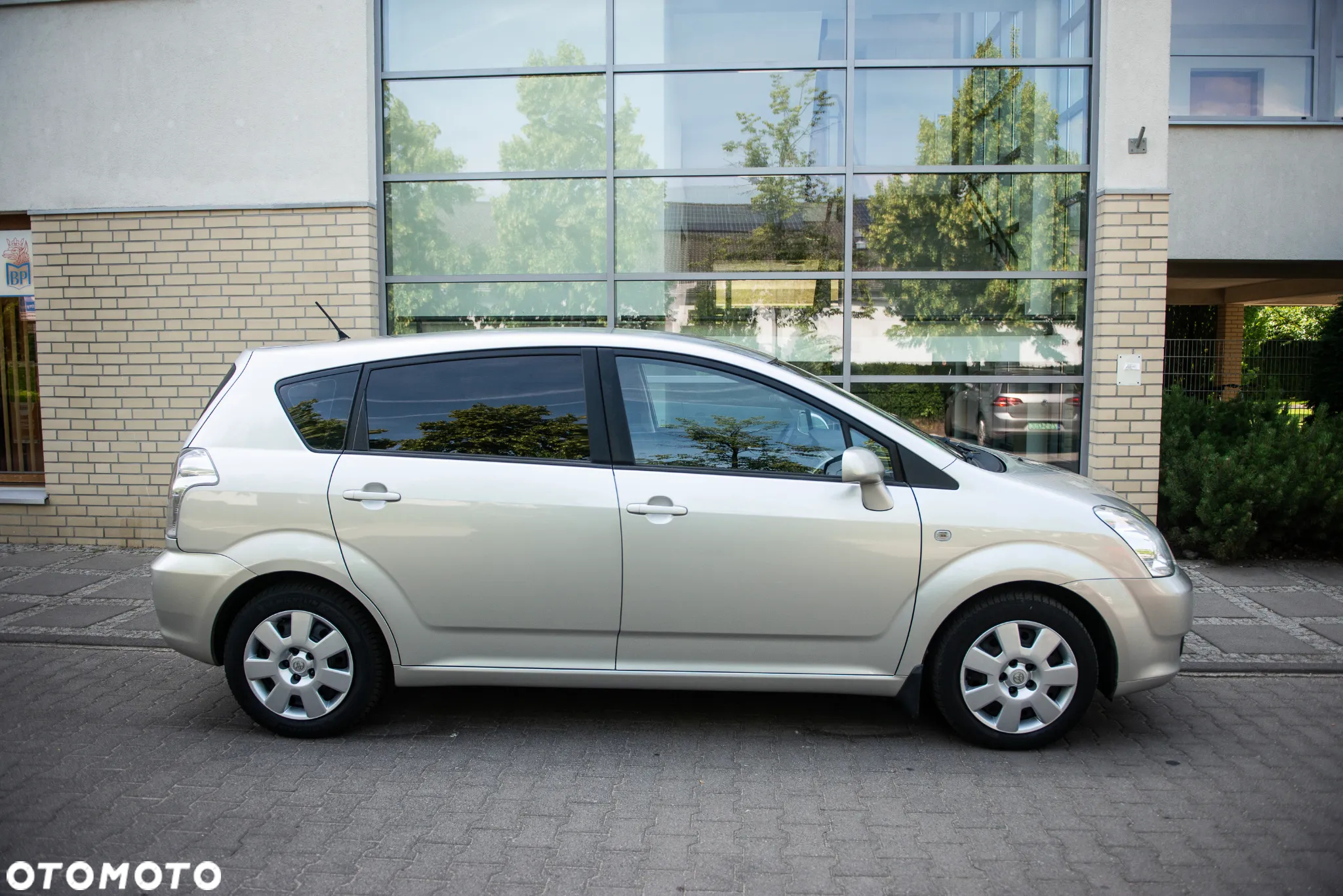 Toyota Corolla Verso 1.8 Premium - 3