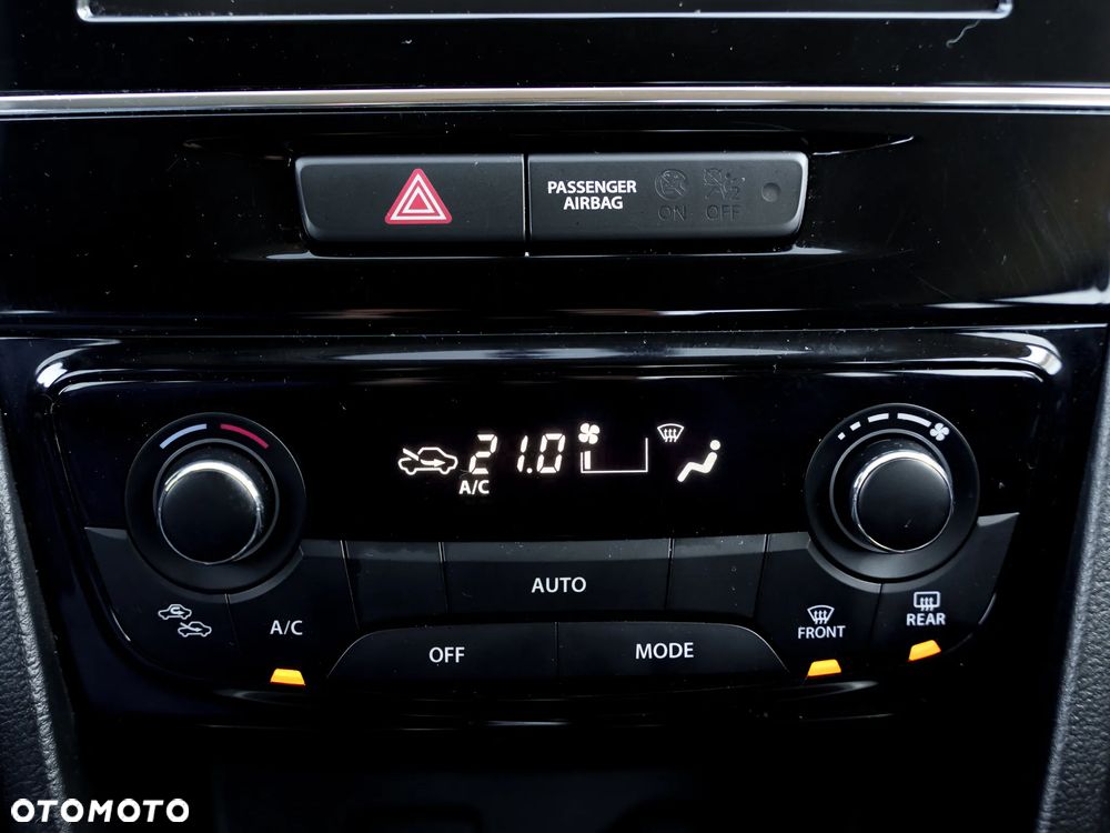 Suzuki Vitara 1.4 Boosterjet Premium 2WD - 28