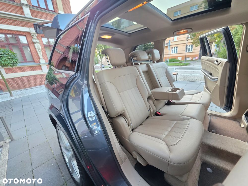 Mercedes-Benz GL 350 CDI DPF 4Matic BlueEFFICIENCY 7G-TRONIC Grand Edition - 21