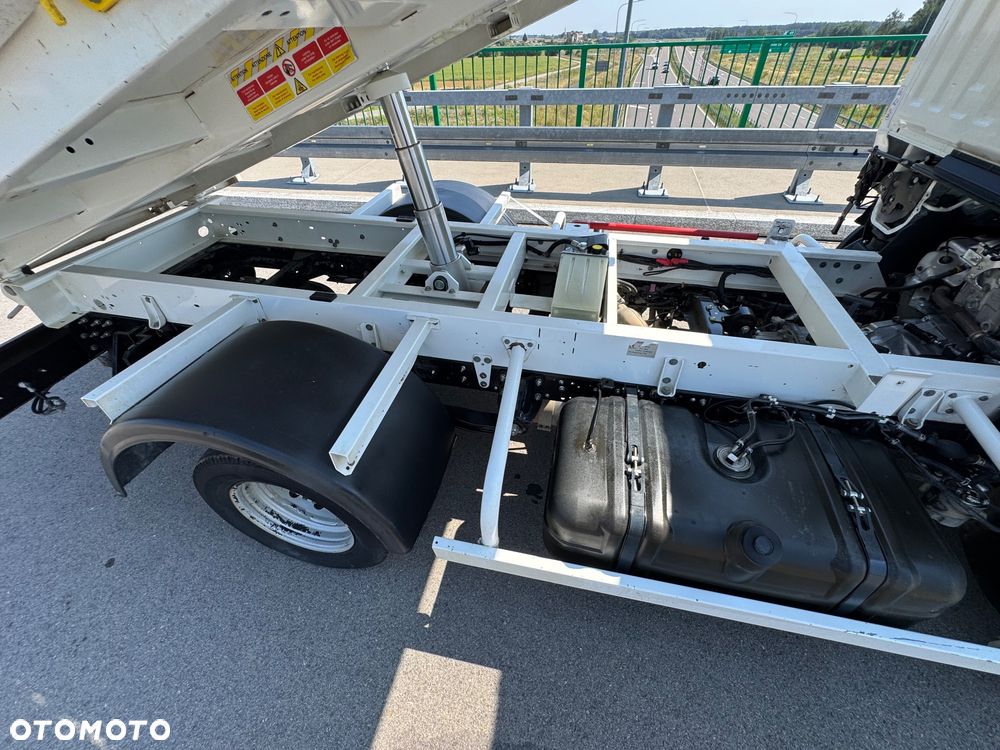 Nissan Cabstar NT 400 35.13 3.0 Diesel Wywrotka Super Stan - 17
