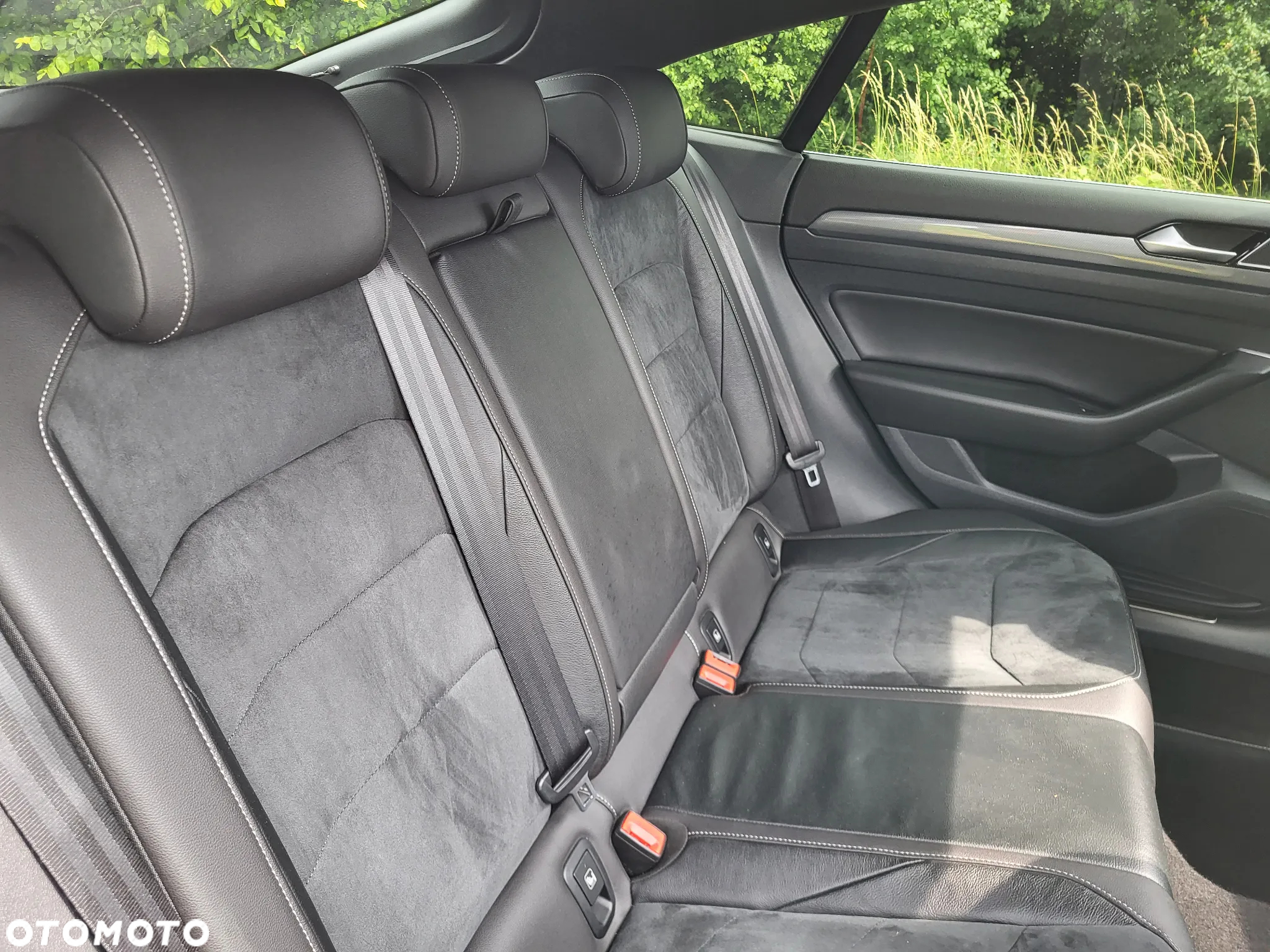 Volkswagen Arteon 2.0 TDI SCR DSG R-Line Edition - 27