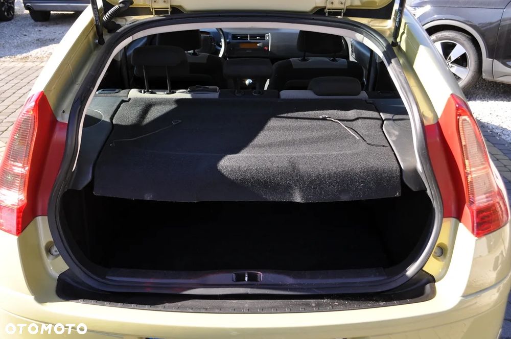 Citroën C4 1.6 HDi Impress - 35