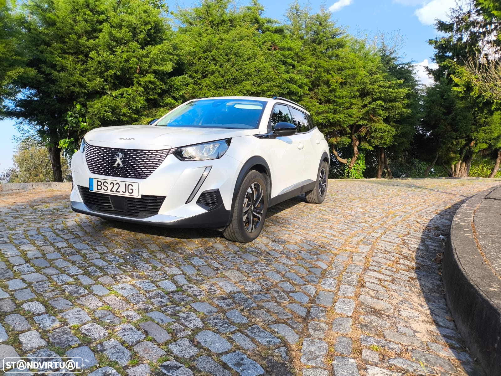 Peugeot e-2008 54 kWh Allure - 16