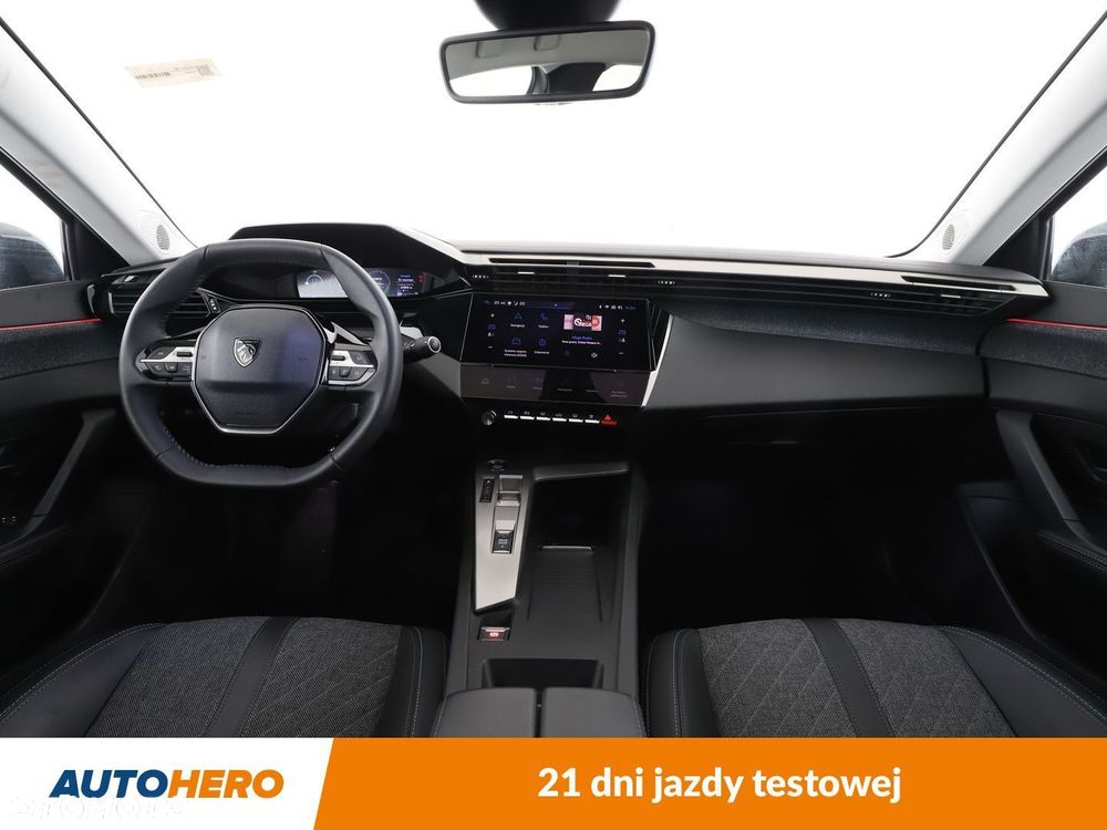 Peugeot 408 - 12