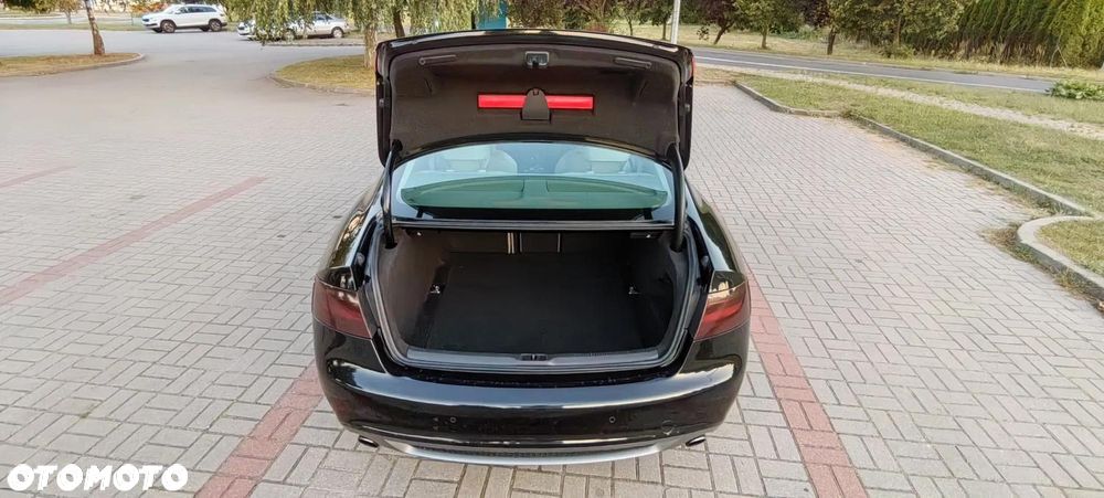 Audi A5 Coupé 2.7 TDI Multitronic - 16