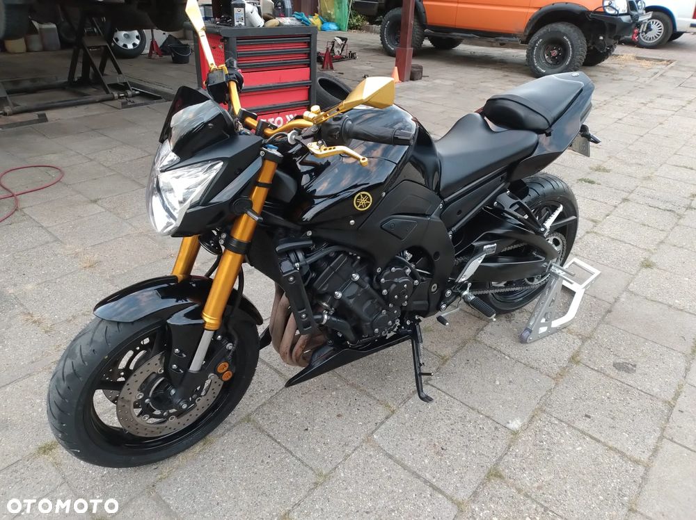 Yamaha FZ8 - 5