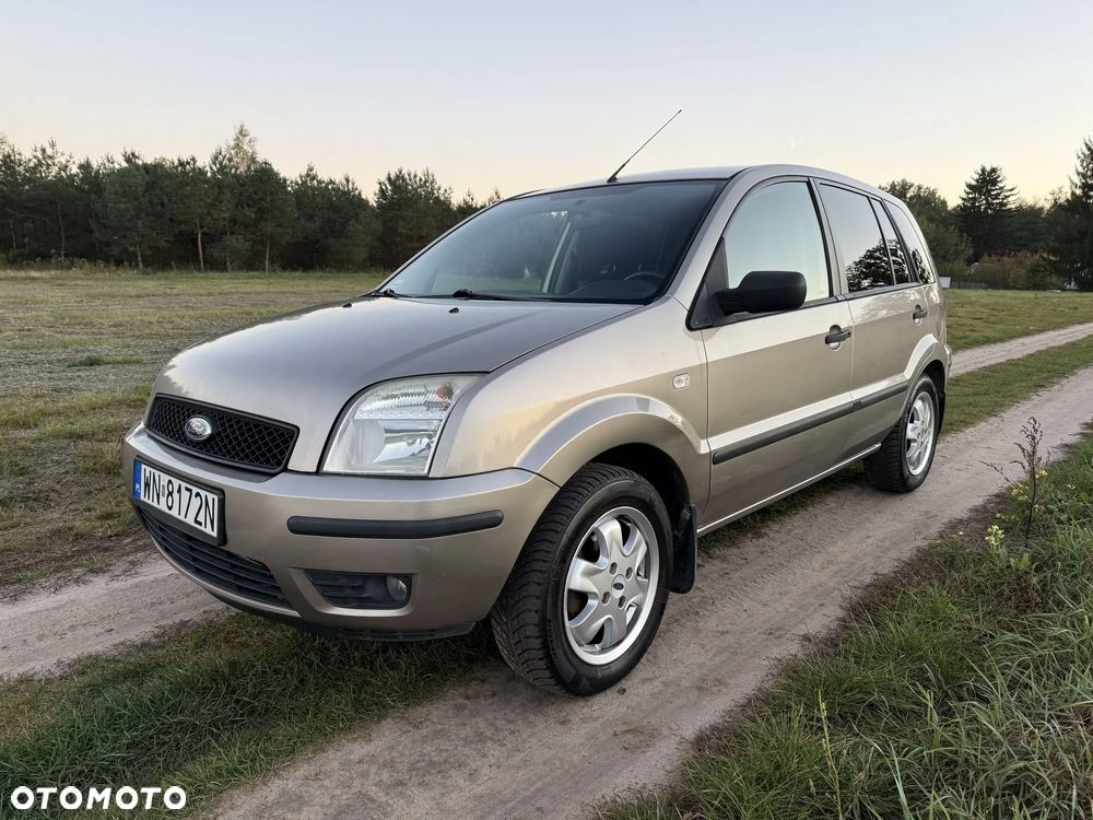Ford Fusion 2004 photo 3