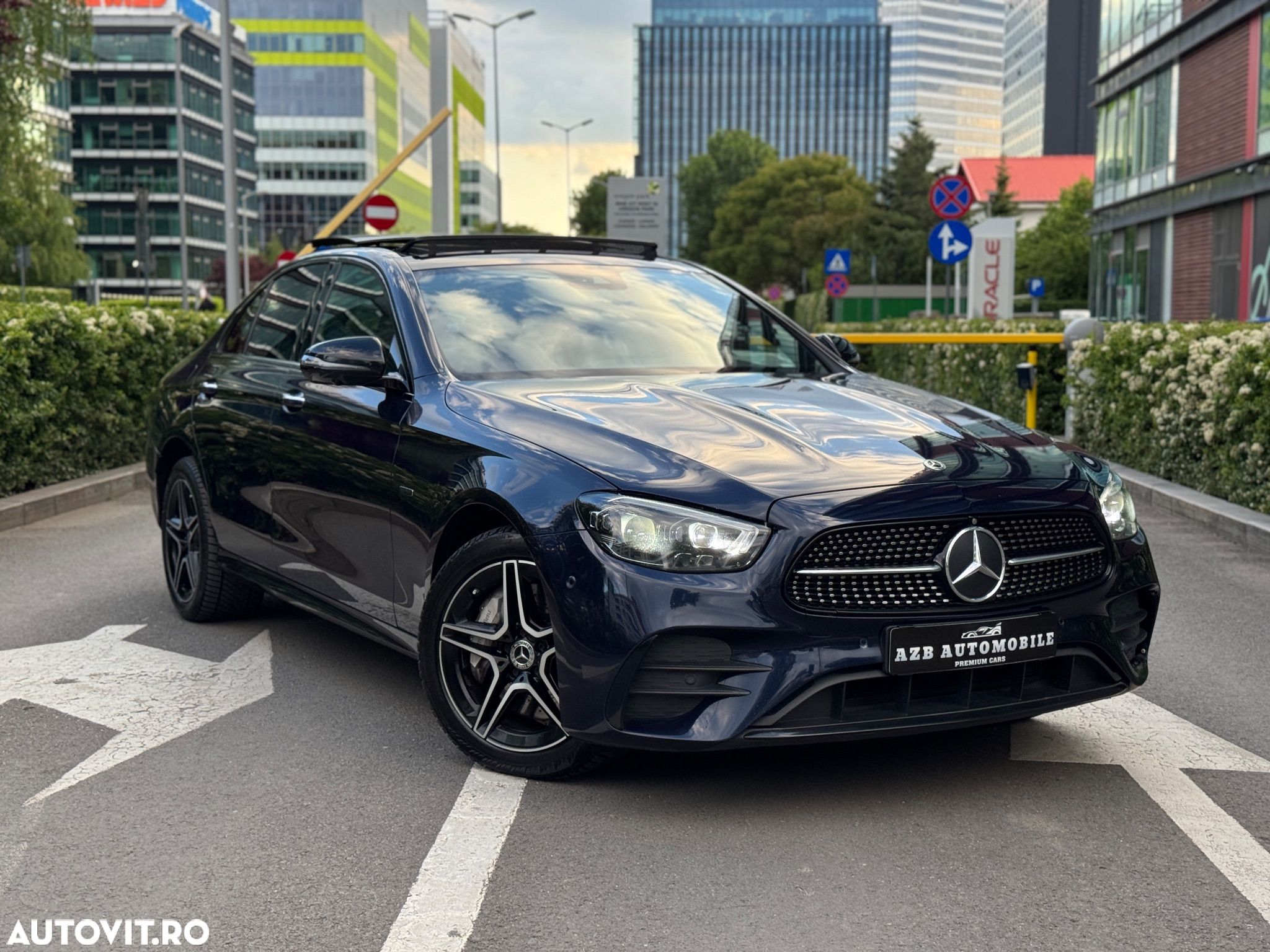 Mercedes-Benz E 300 de T 9G-TRONIC AMG Line - 1