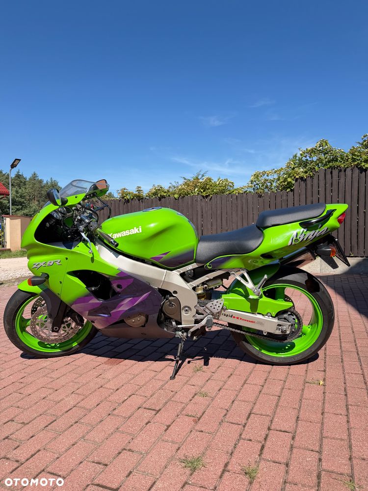 Kawasaki ZXR - 3