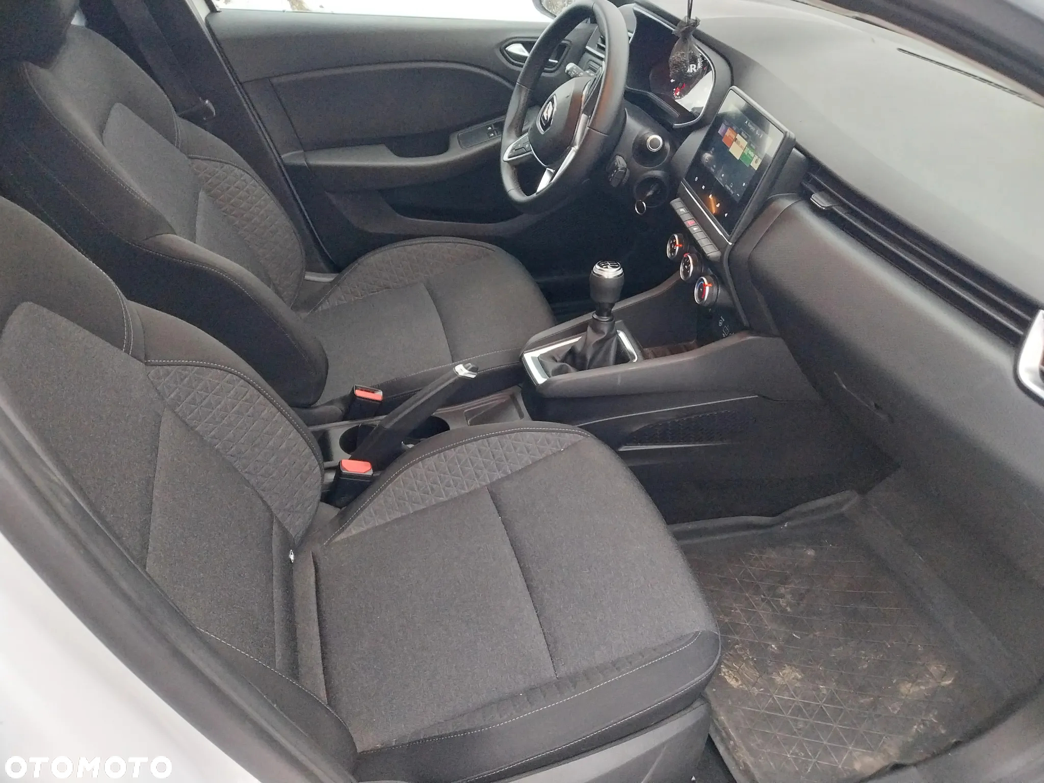 Renault Clio - 12