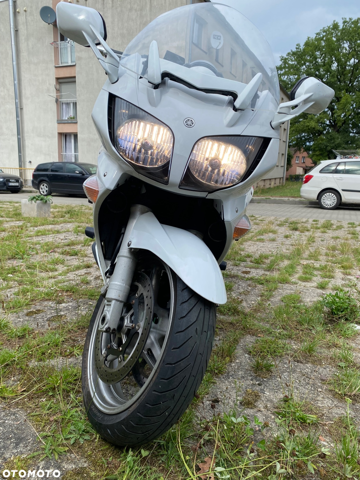 Yamaha FJR - 4