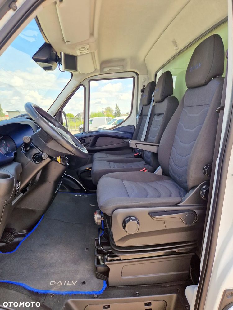 Iveco 35S16 2,3 HPI 160 KONNY KONTENER 4,2M WINDA KLIMA WEBASTO KAMERA 8 BIEGOWY HIMATIC 4,1M ROZSTAW OSI IDEALNY - 11