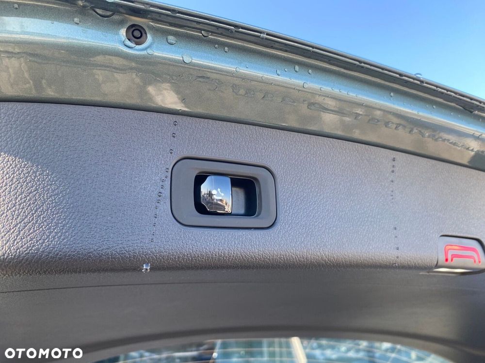 Mercedes-Benz GLC - 26