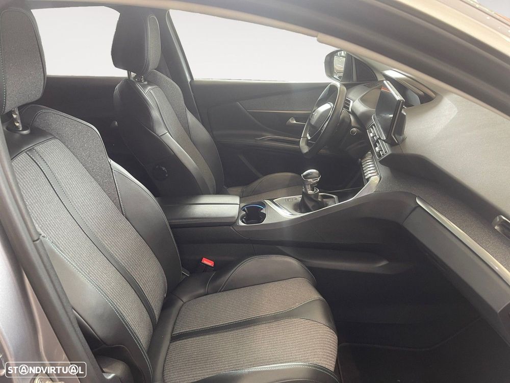 Peugeot 3008 1.5 BlueHDi Allure - 15