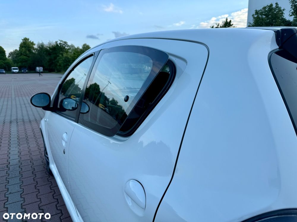 Toyota Aygo 1.0 VVT-i Sol EU5 MM - 33