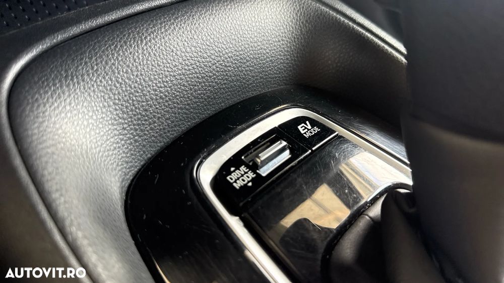 Toyota Corolla 1.8 HSD Eco - 31