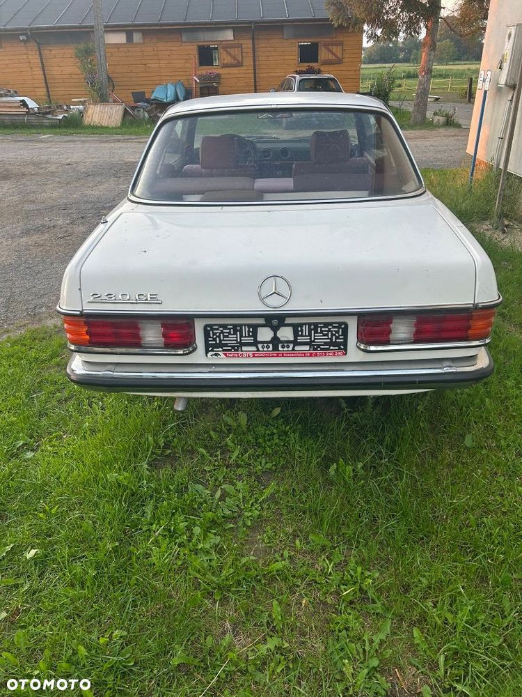 Mercedes-Benz 280 - 2