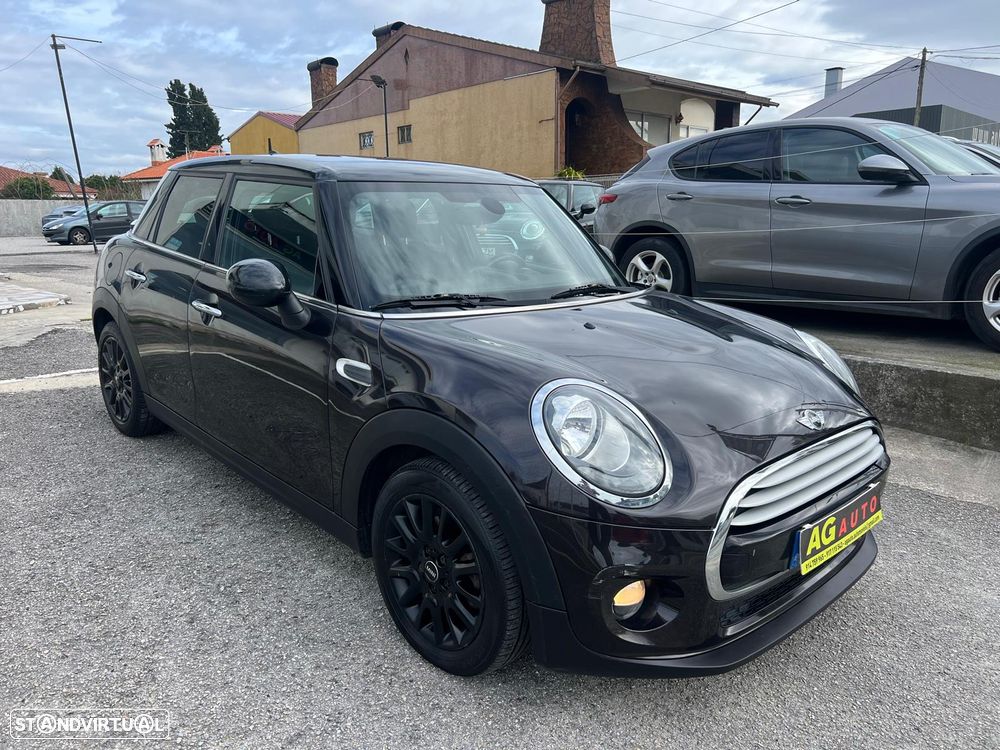 MINI 5 Portas Cooper D - 3