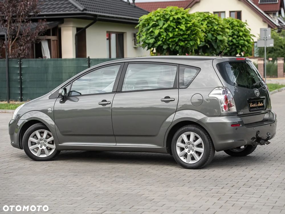 Toyota Corolla Verso 2.0 D-4D - 9