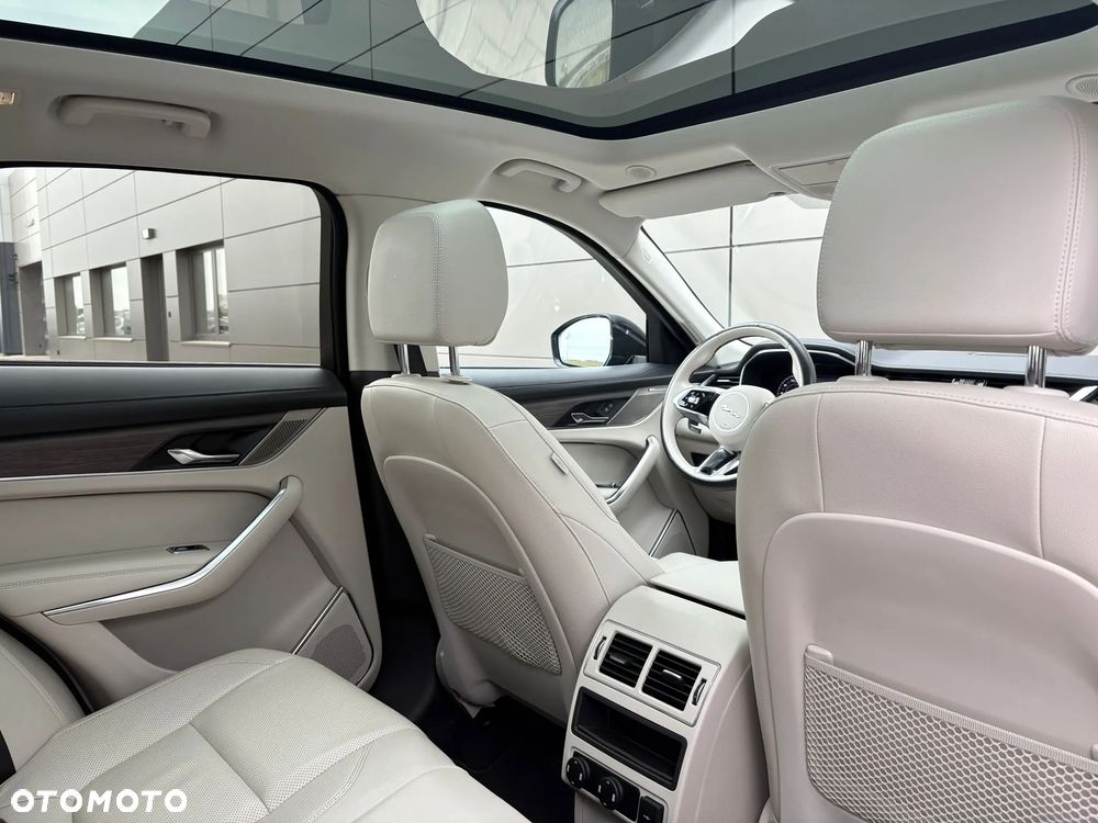 Jaguar F-Pace 2.0 D200 mHEV AWD SE - 9
