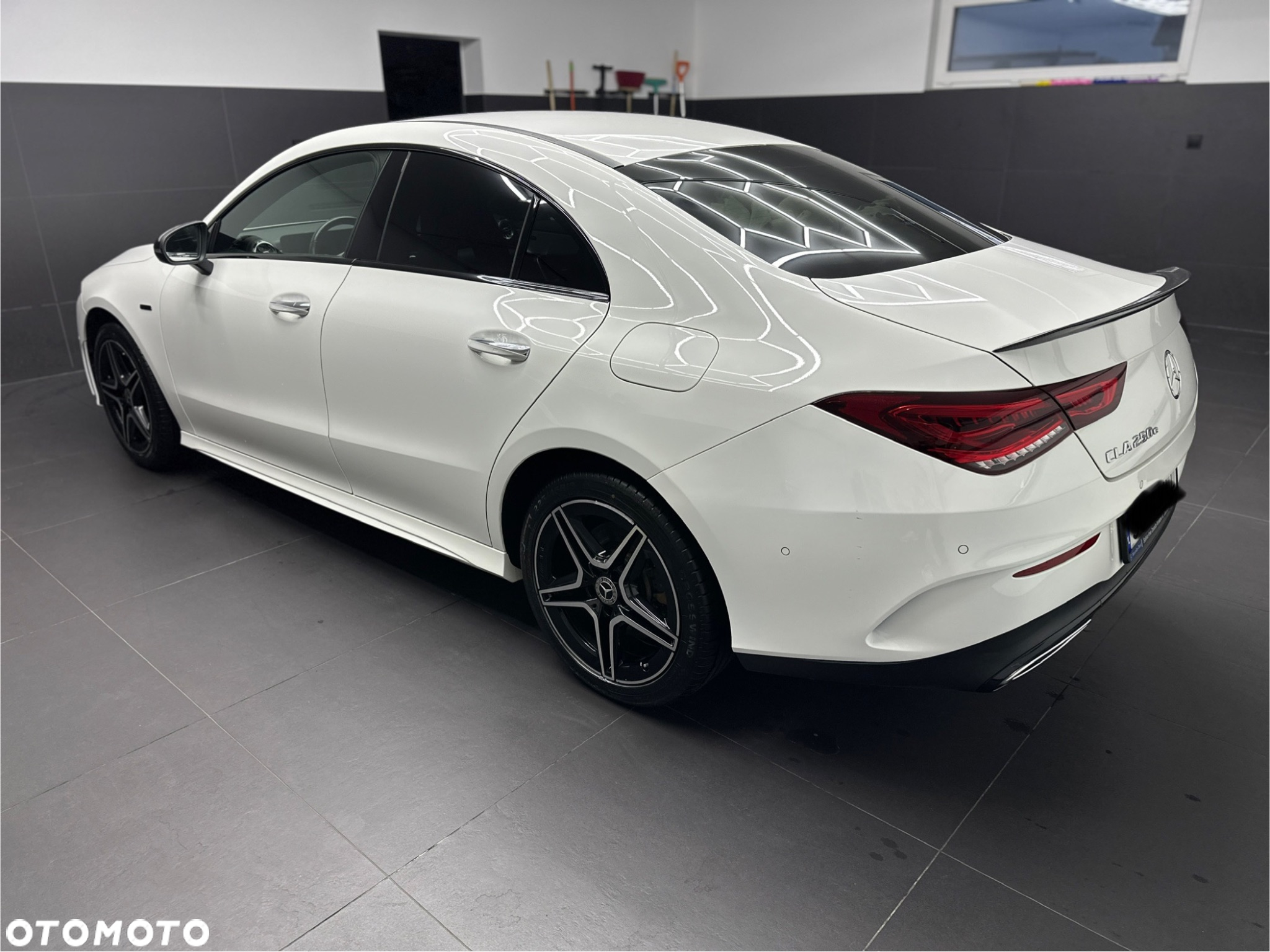 Mercedes-Benz CLA - 13