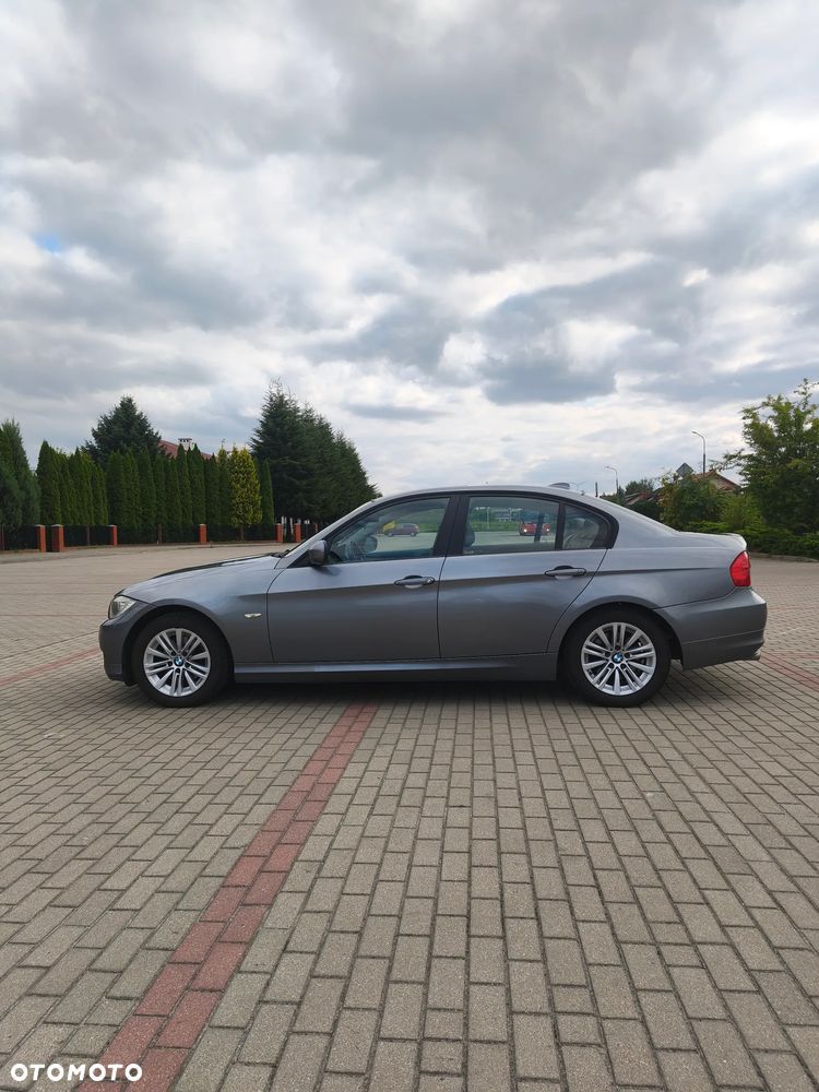 BMW Seria 3 318d DPF Edition Exclusive - 10