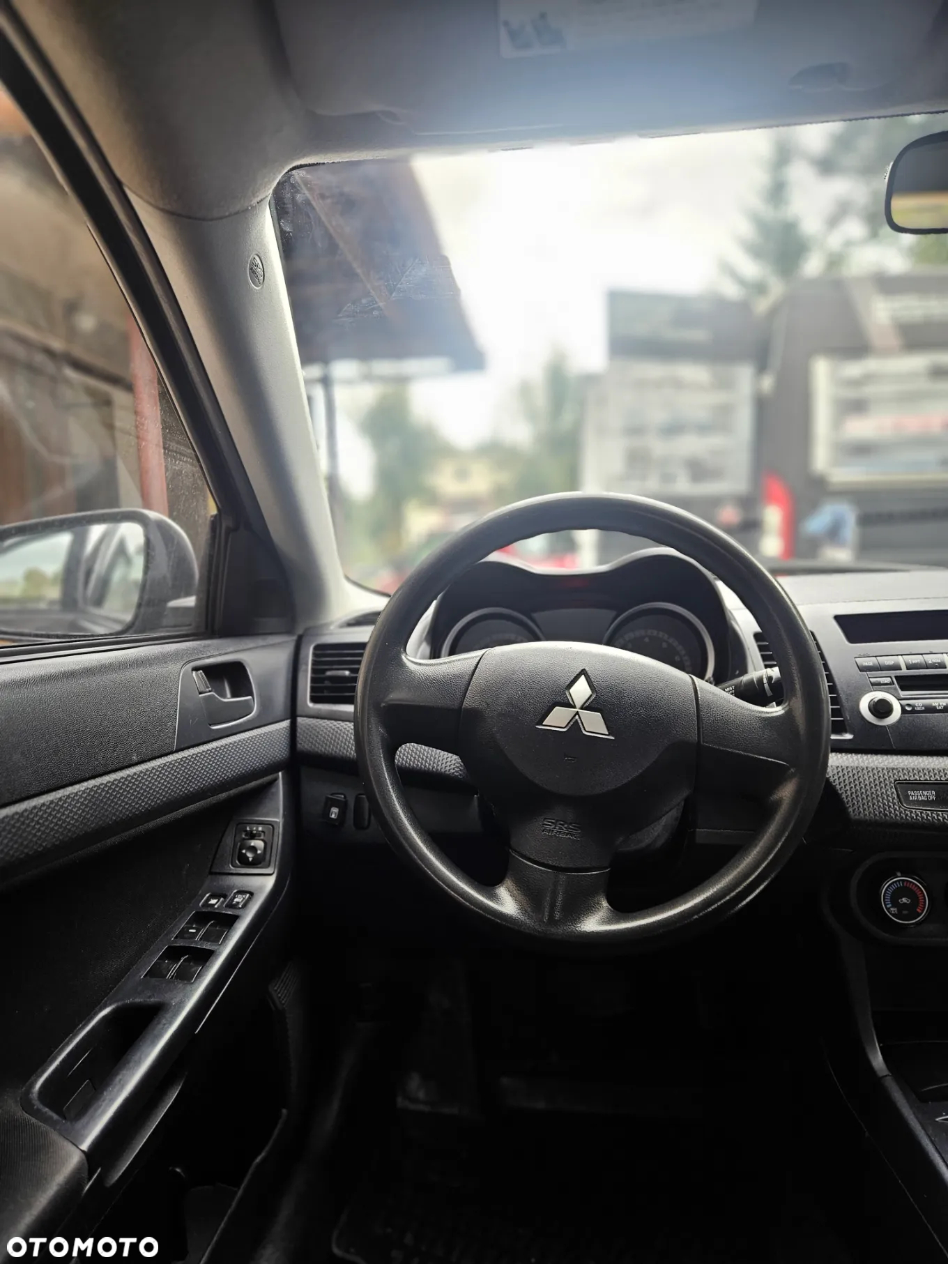 Mitsubishi Lancer - 6