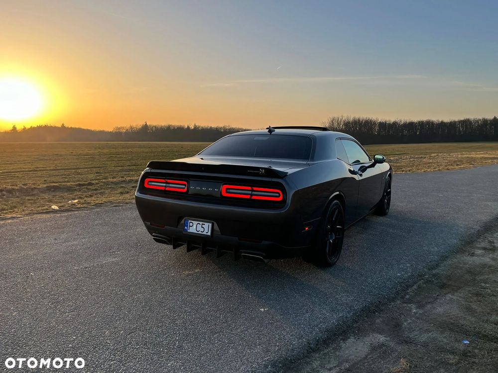 Dodge Challenger Automatik 392 Hemi Scat Pack Shaker - 13