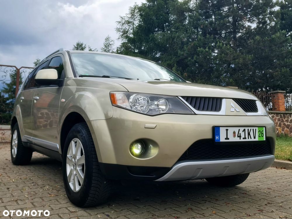 Mitsubishi Outlander 2.4 4WD Invite - 13