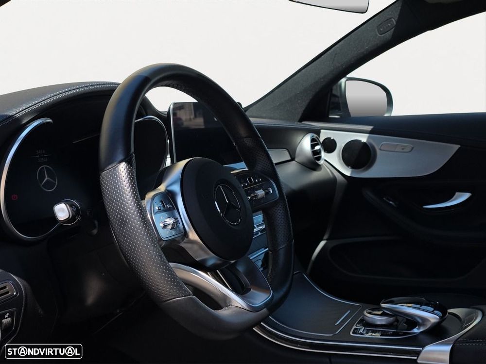 Mercedes-Benz C 220 d AMG Line — fotografia 10