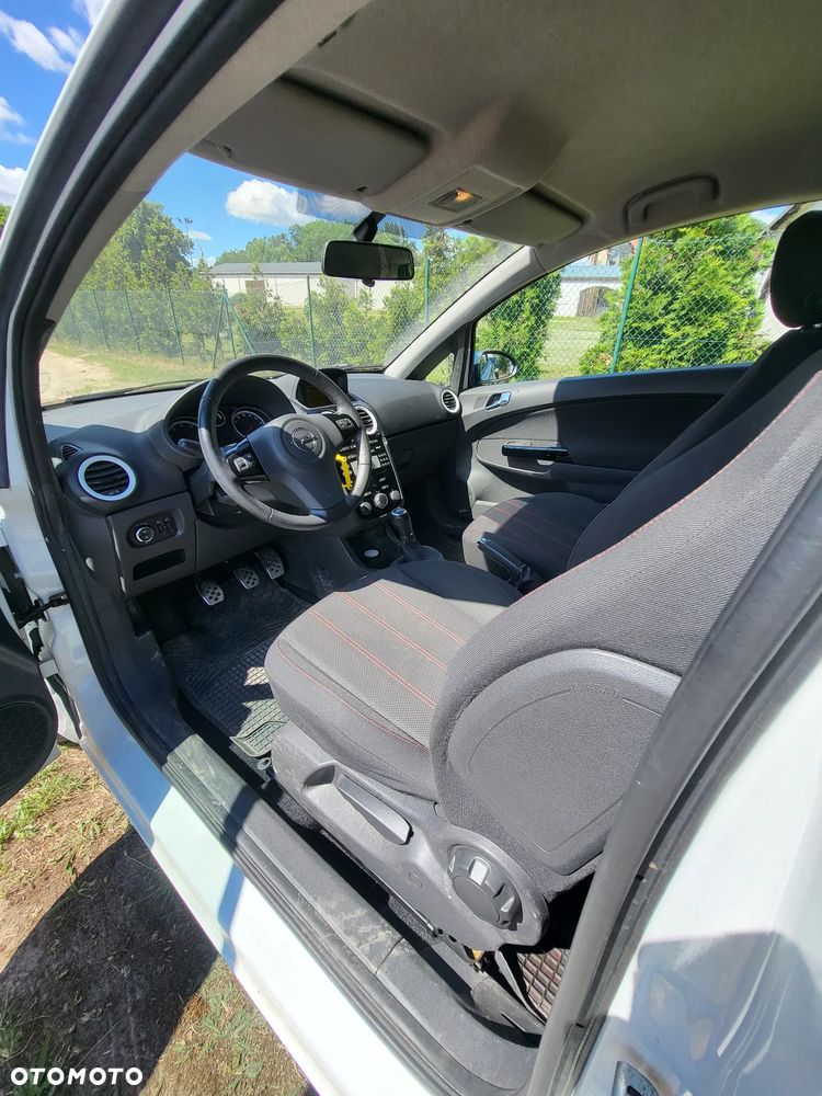 Opel Corsa - 12