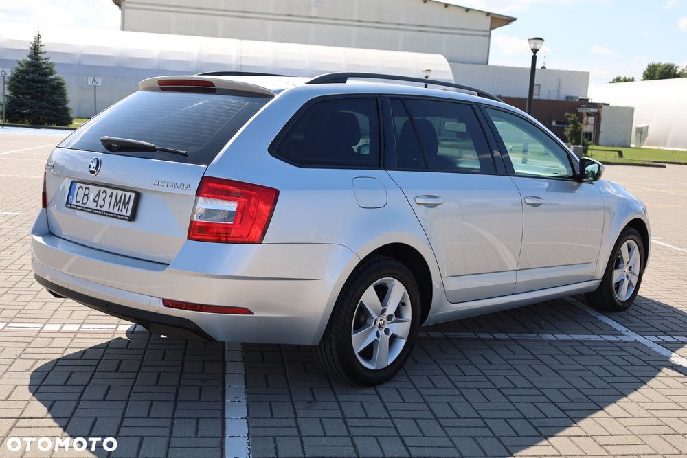 Skoda Octavia 1.6 TDI Ambition - 23