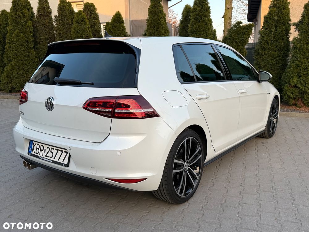 Volkswagen Golf - 9