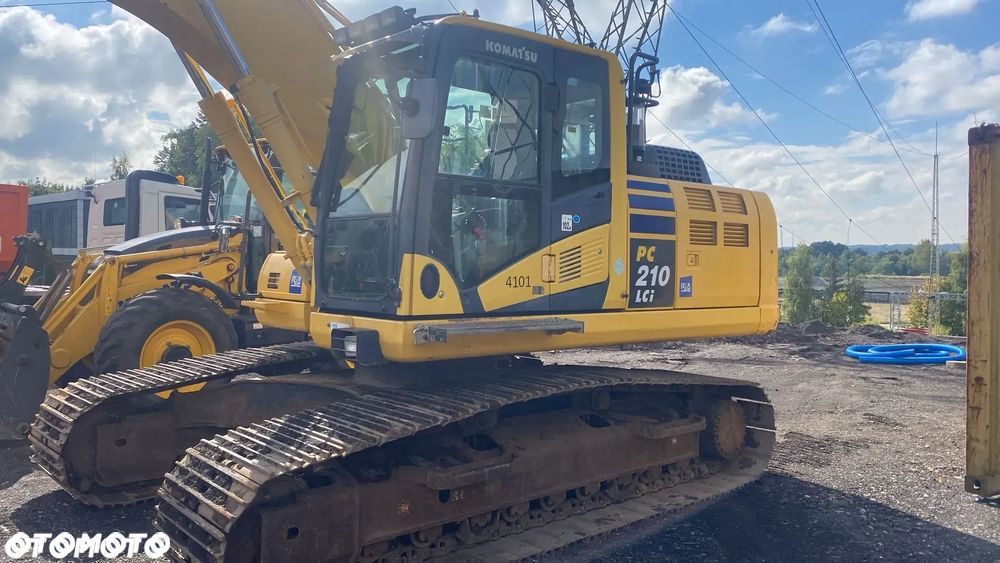 Komatsu PC210 LCi-10 - 18